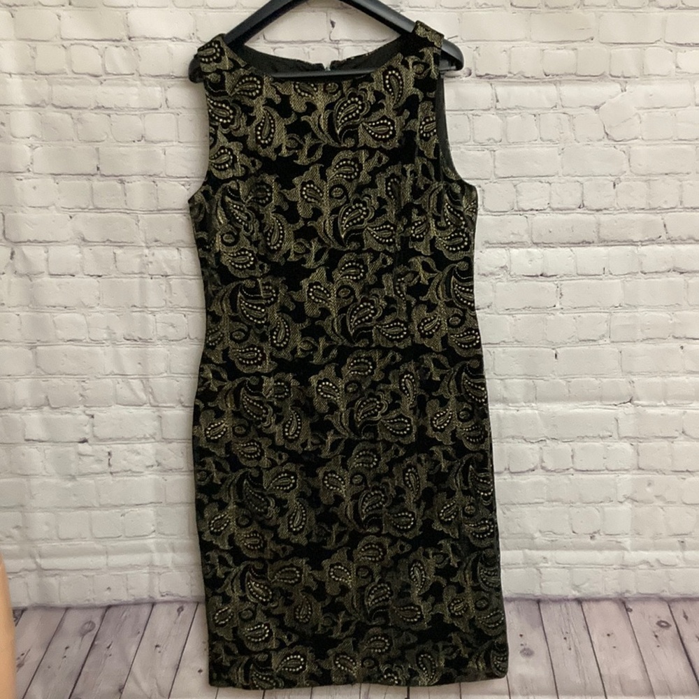 EUC Adrianna Papell Dress Sz 16 🌻